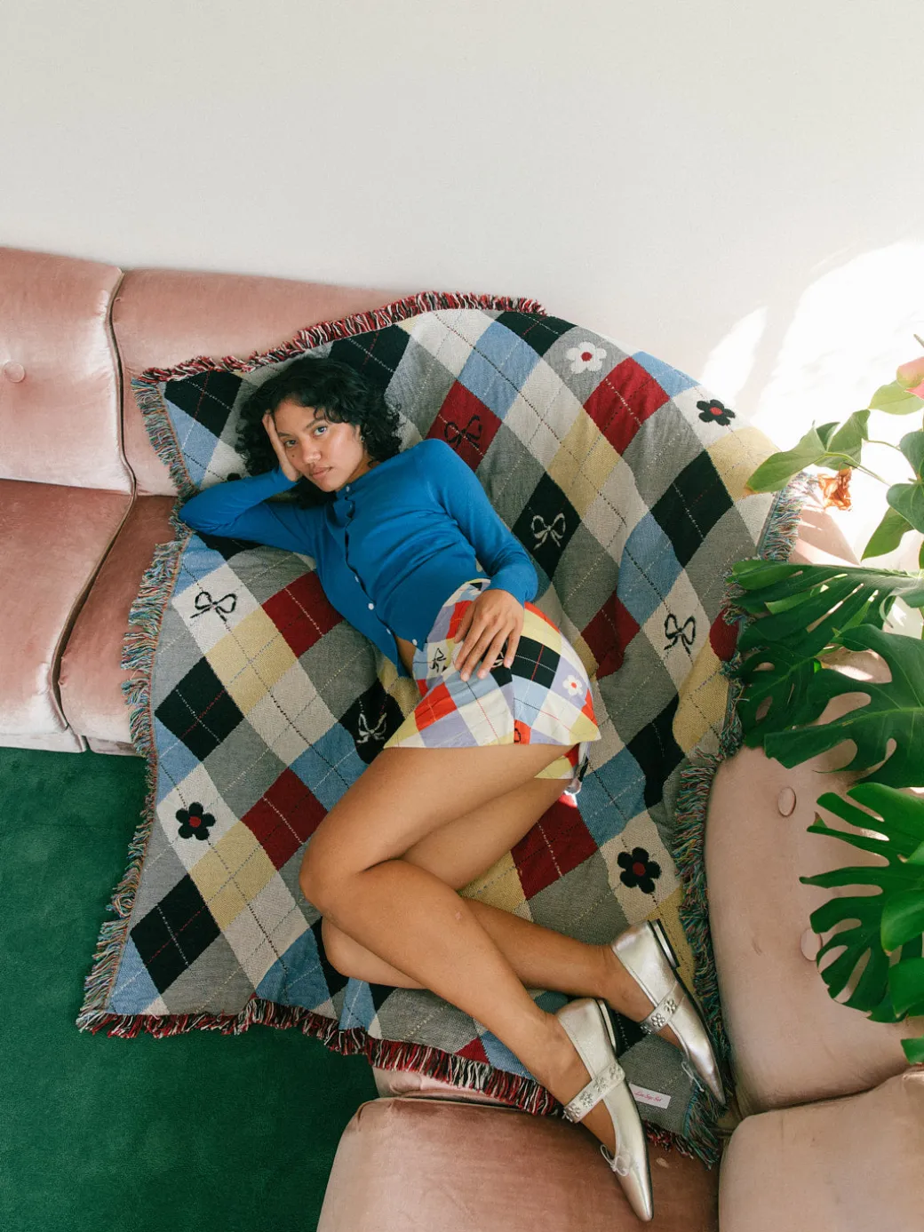 Archie Throw Blanket - Cirque Argyle