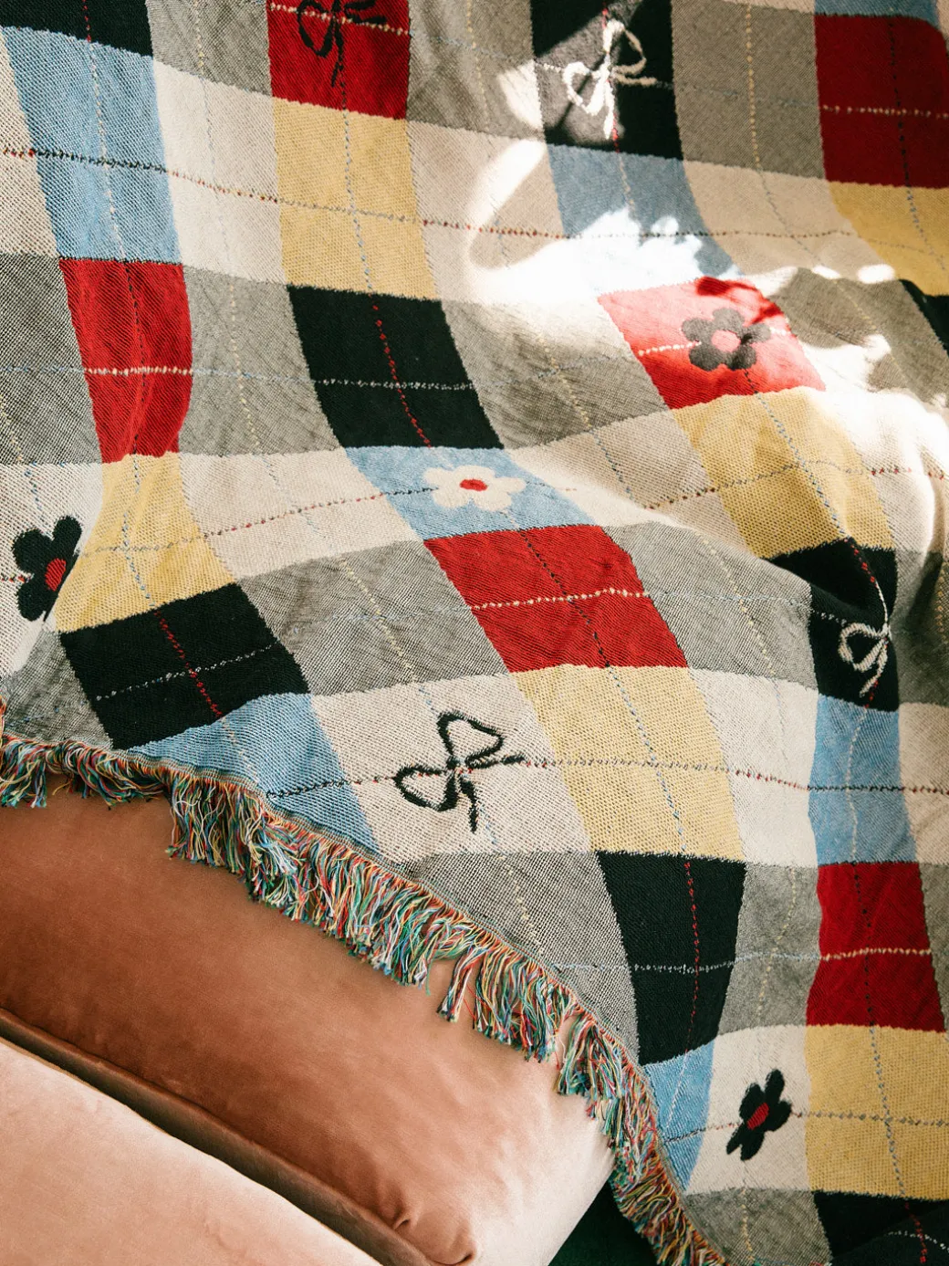 Archie Throw Blanket - Cirque Argyle