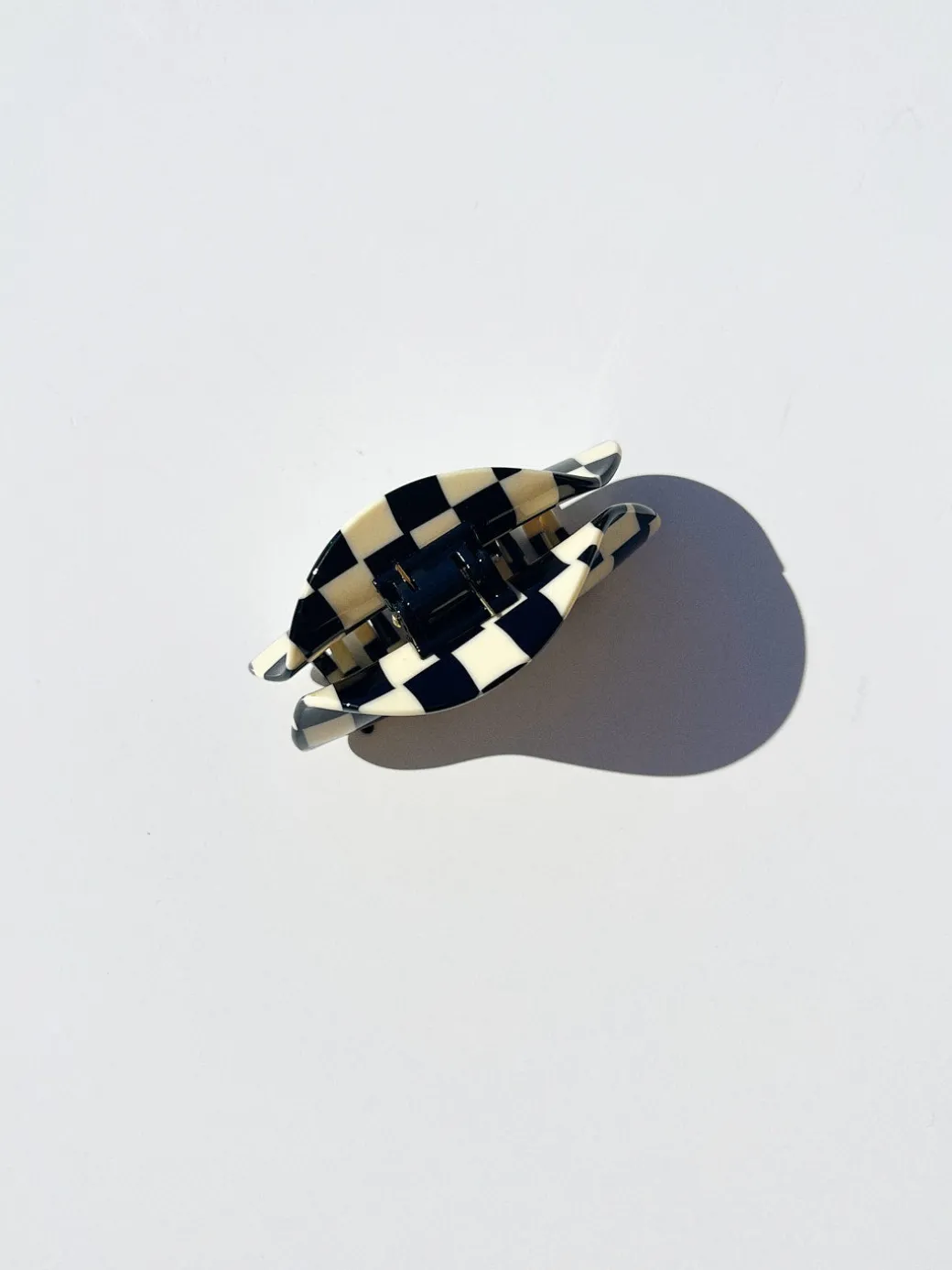 Checker Claw - Black/White