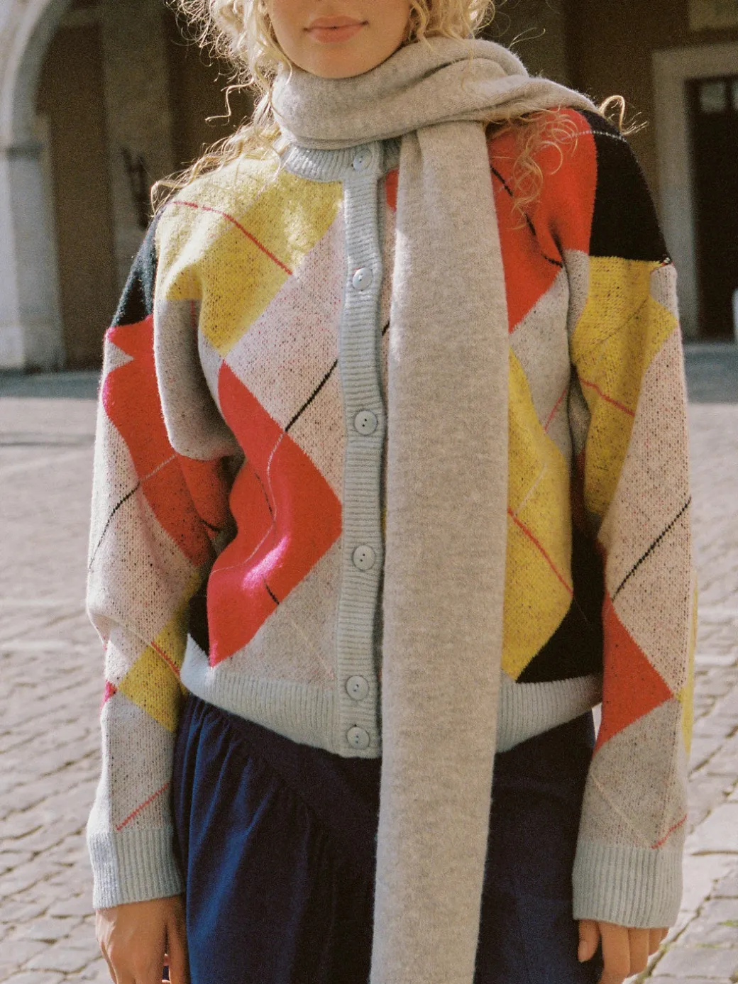 Lauda Cardi - Cirque Argyle