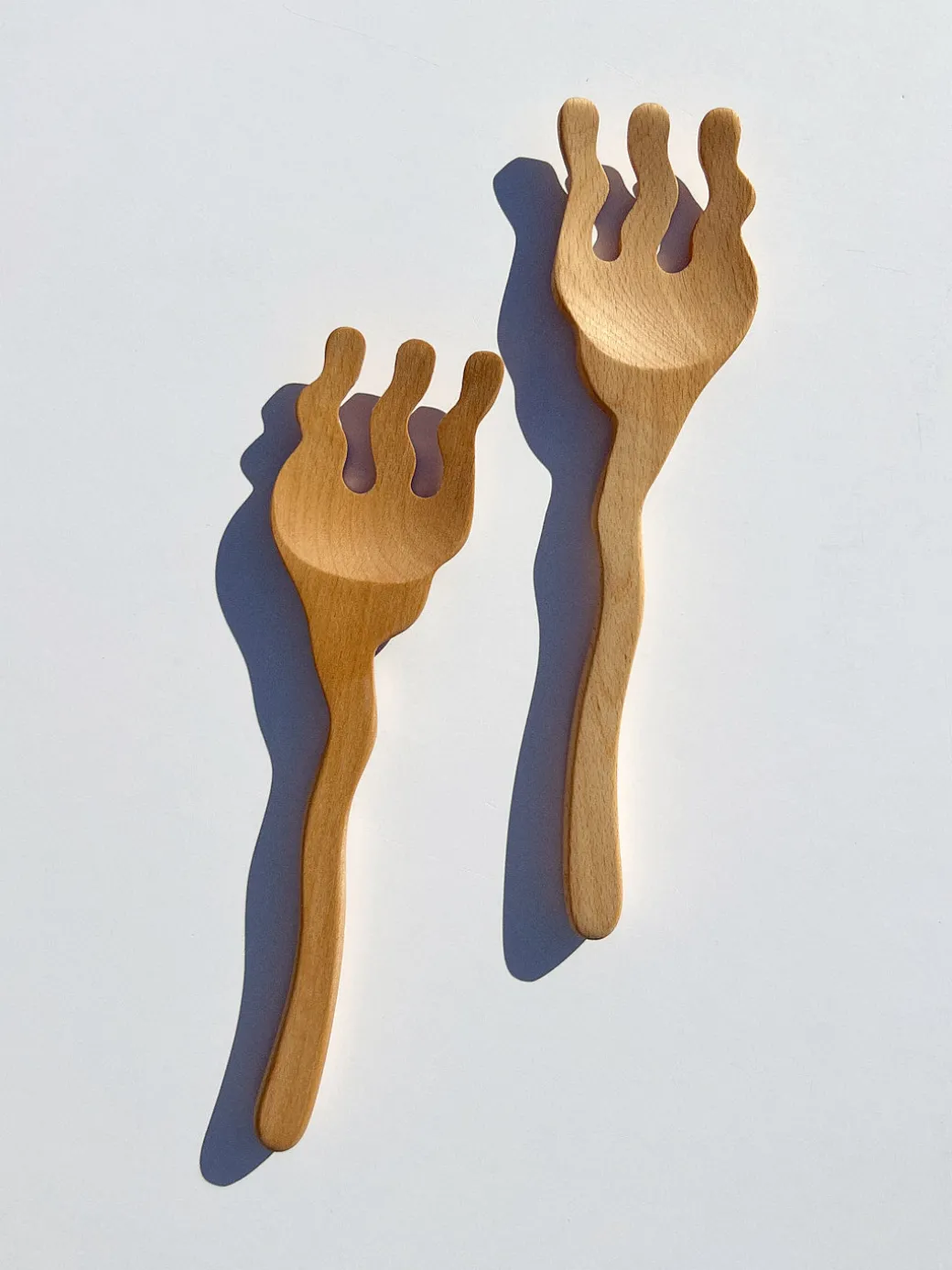 Serving Friends Wavy - Beach Wood