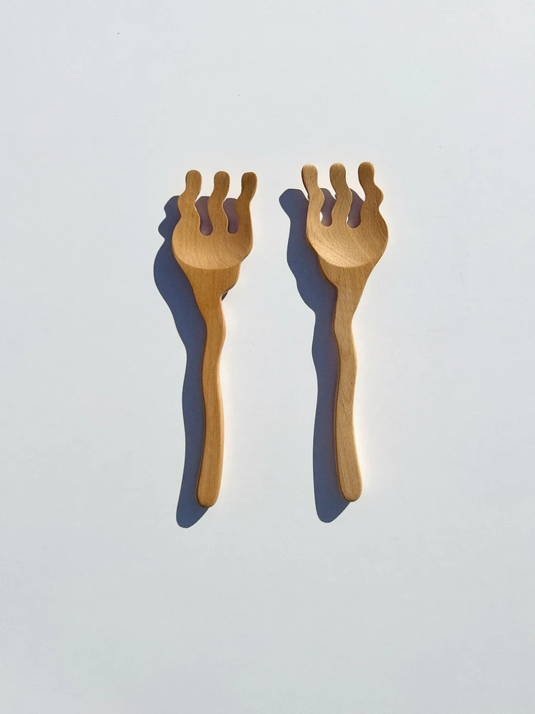 Serving Friends Wavy - Beach Wood